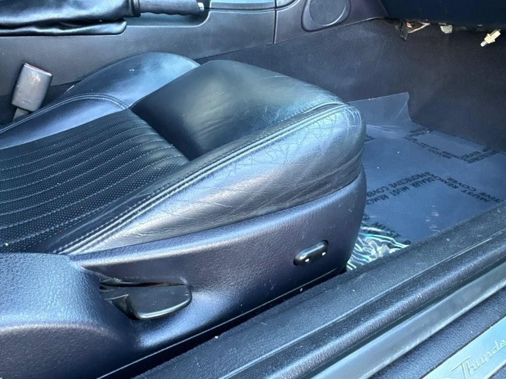 2004 Ford Thunderbird Deluxe