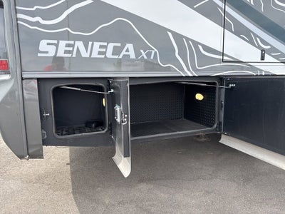 2022 Ford Super Duty F-550 DRW XL
