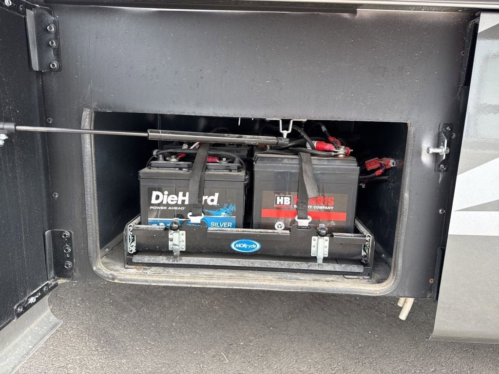 2022 Ford Super Duty F-550 DRW XL