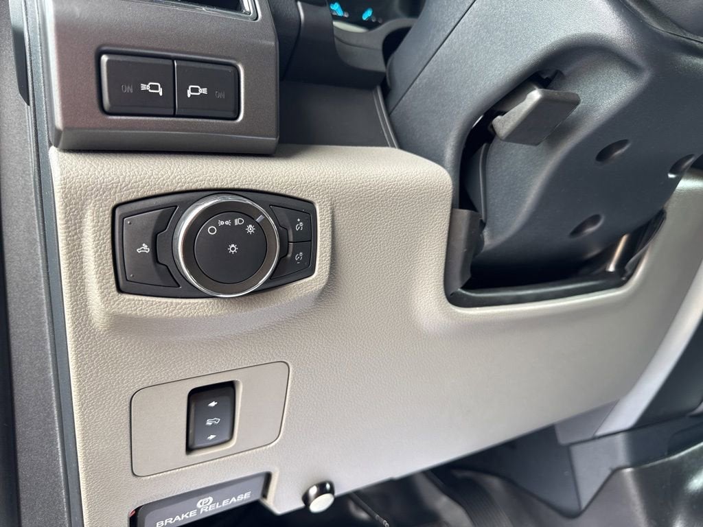 2022 Ford Super Duty F-550 DRW XL