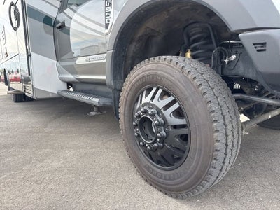 2022 Ford Super Duty F-550 DRW XL