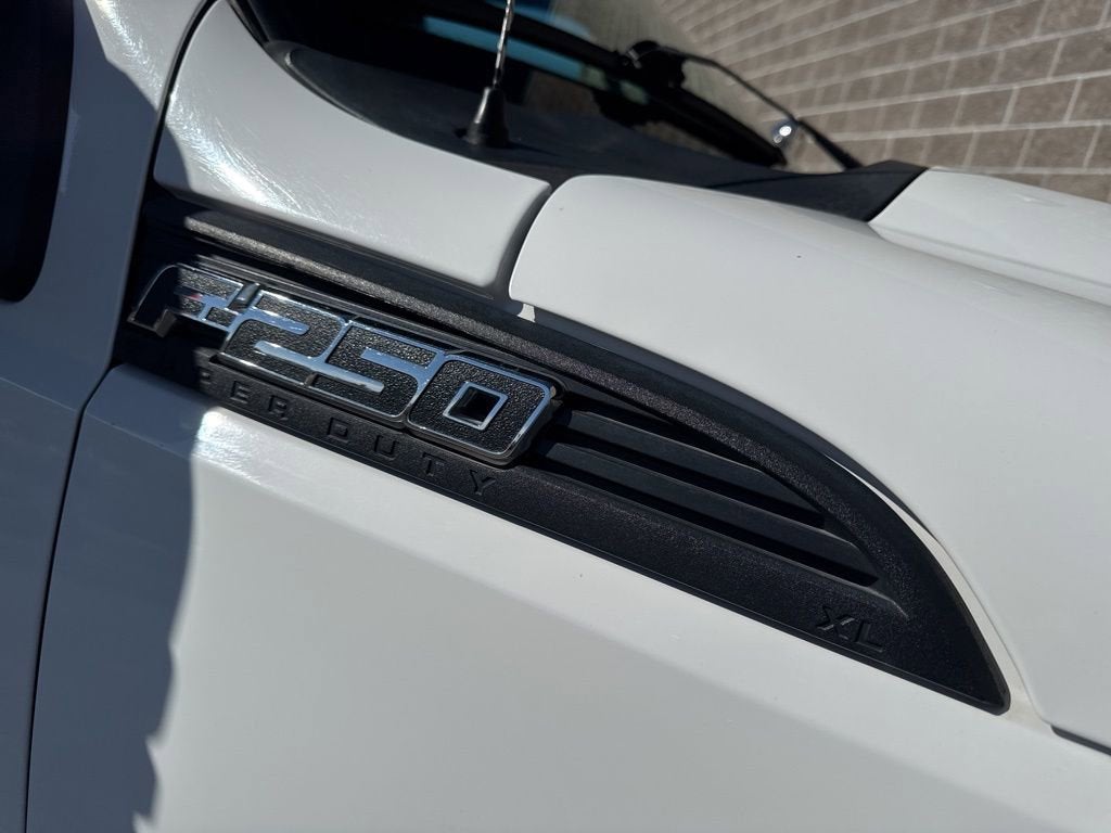 2013 Ford Super Duty F-250 SRW XL