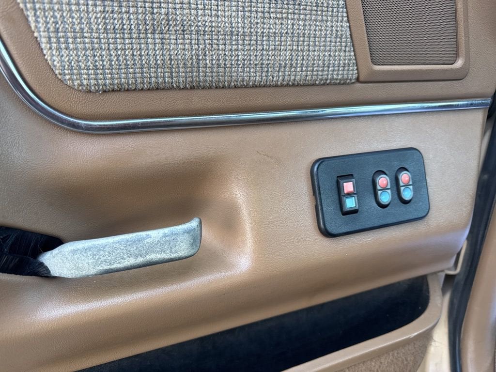 1990 Ford F-250 BASE