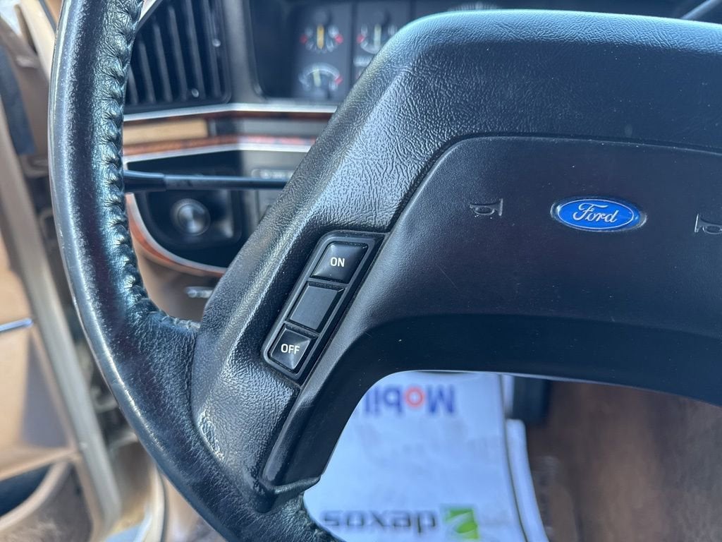 1990 Ford F-250 BASE