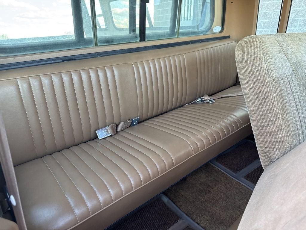 1990 Ford F-250 BASE