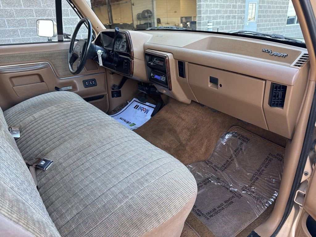 1990 Ford F-250 BASE