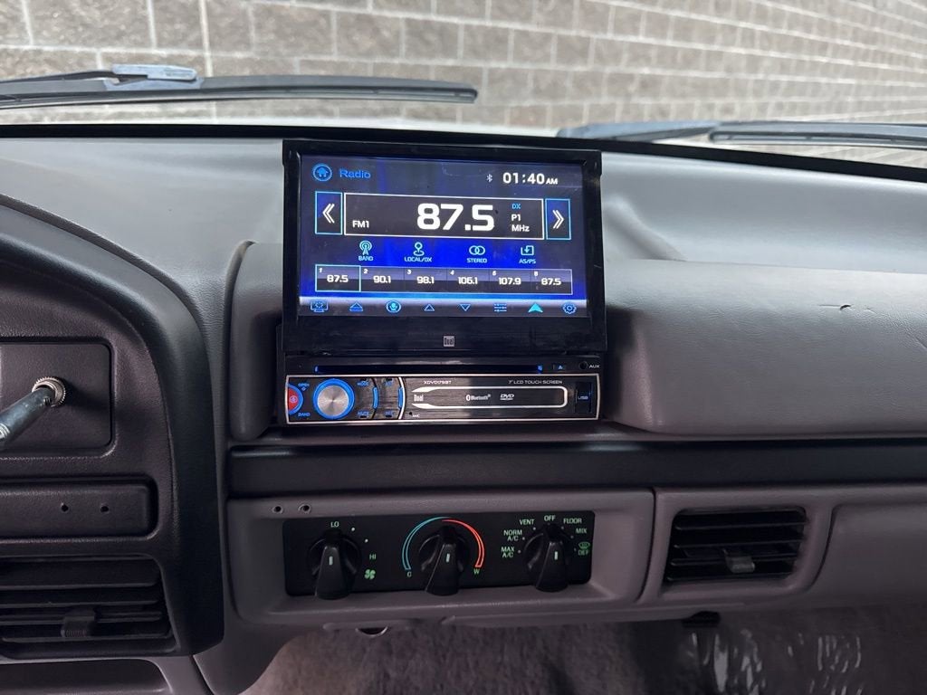 1997 Ford F-250 HD BASE