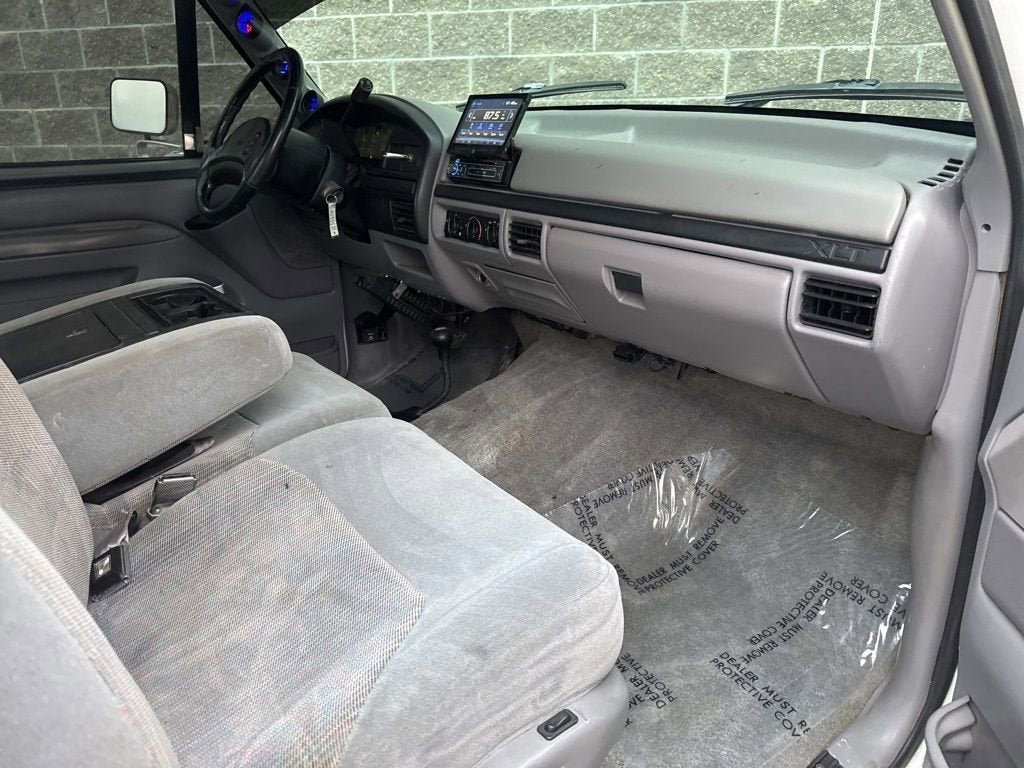 1997 Ford F-250 HD BASE
