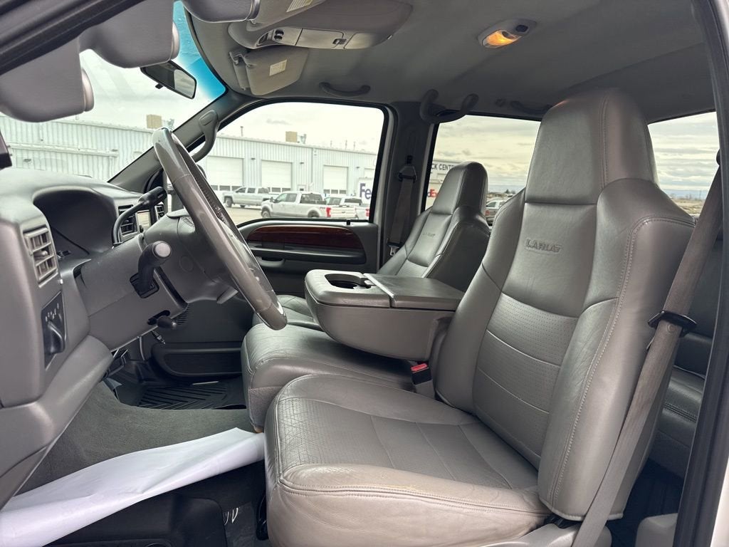 2002 Ford Super Duty F-350 SRW Lariat