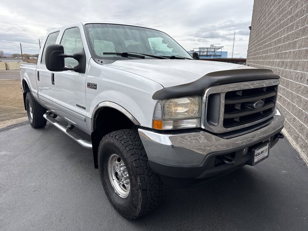 2002 Ford Super Duty F-350 SRW Lariat
