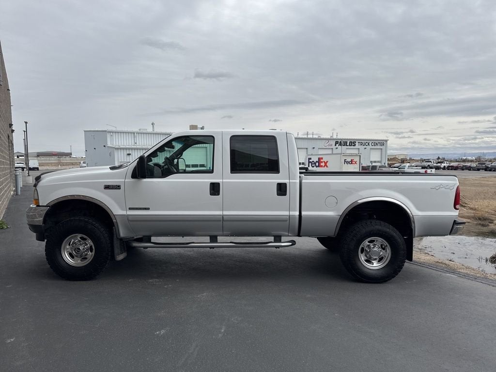 2002 Ford Super Duty F-350 SRW Lariat