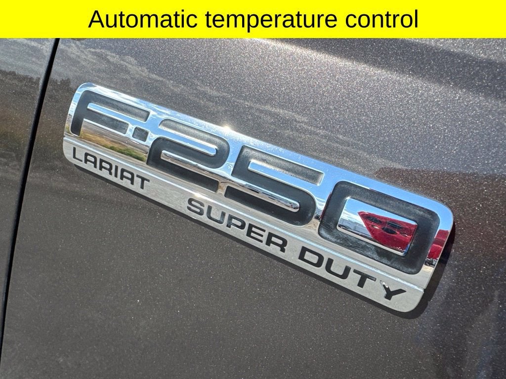 2006 Ford Super Duty F-250 Lariat