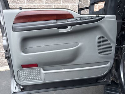 2006 Ford Super Duty F-350 DRW XL