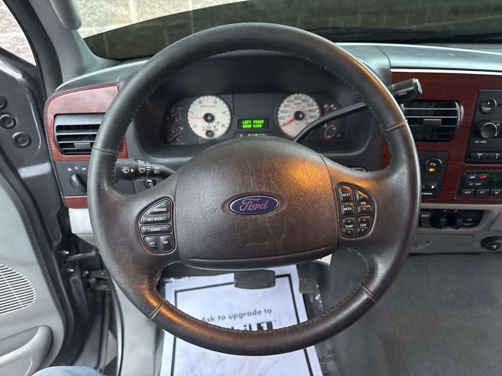 2006 Ford Super Duty F-350 DRW XL