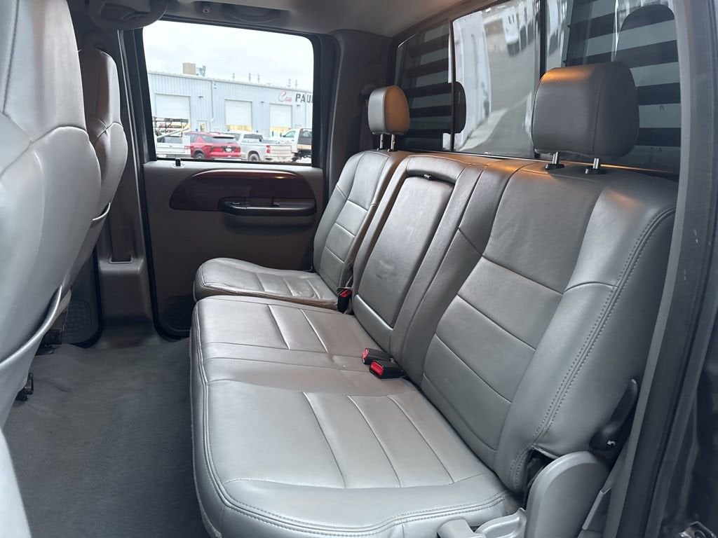 2006 Ford Super Duty F-350 DRW XL