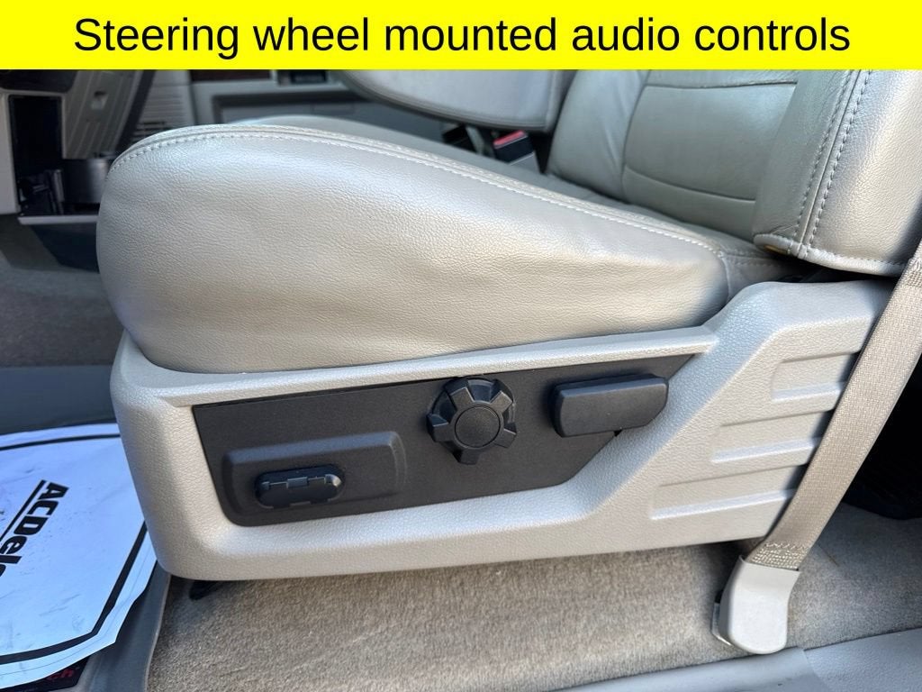 2008 Ford Super Duty F-350 DRW Lariat