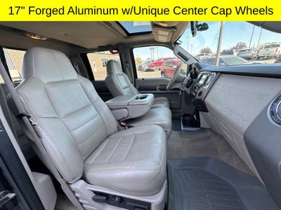 2008 Ford Super Duty F-350 DRW Lariat