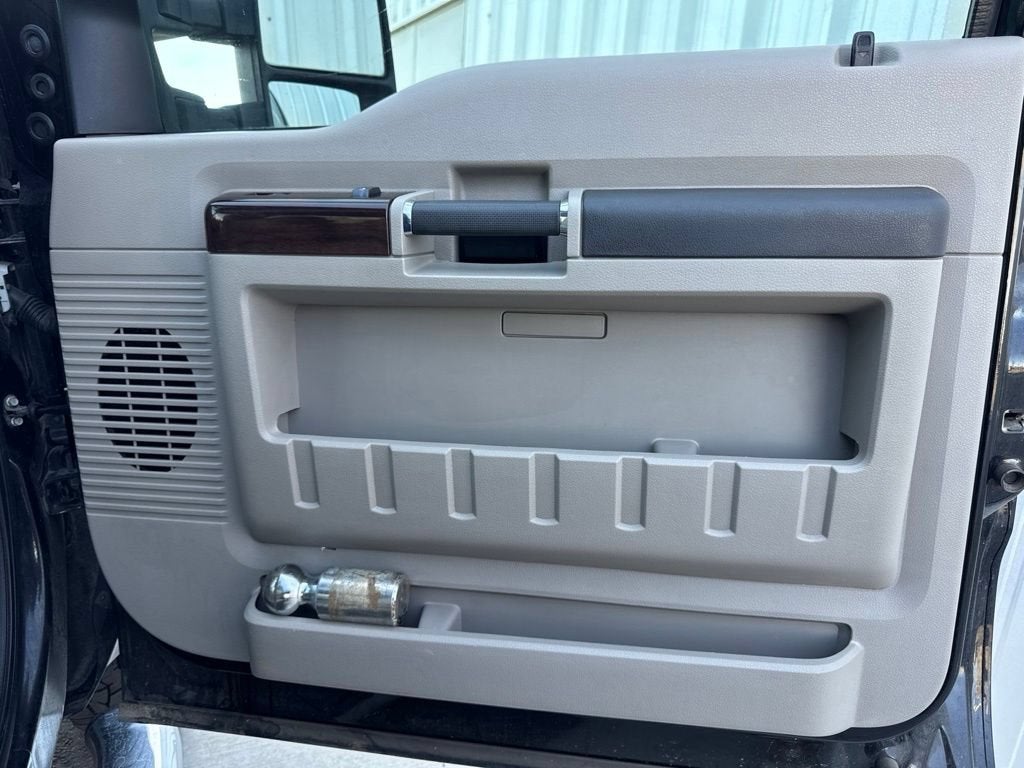 2008 Ford Super Duty F-350 DRW Lariat