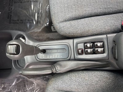 2005 Chevrolet Cavalier Base