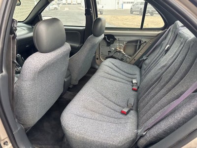 2005 Chevrolet Cavalier Base