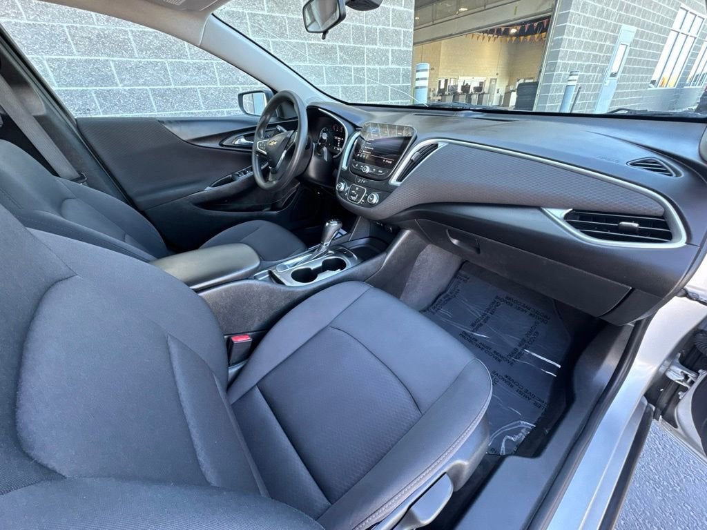 2020 Chevrolet Malibu LS