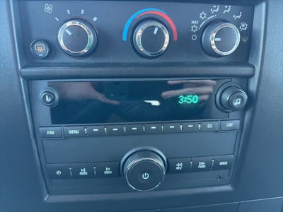 2023 Chevrolet Express Passenger 3500 1LS