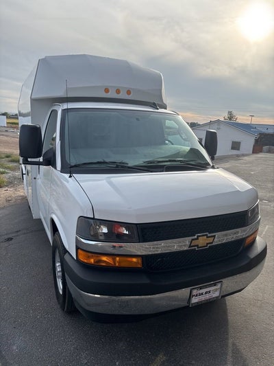 2025 Chevrolet Express Cutaway 3500 1WT