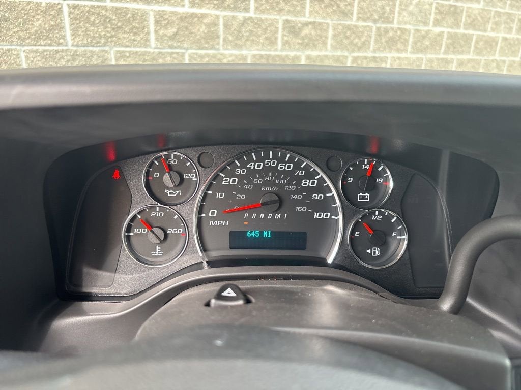 2025 Chevrolet Express Cutaway 3500 1WT