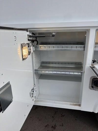 2025 Chevrolet Express Cutaway 3500 1WT