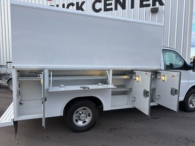 2025 Chevrolet Express Cutaway 3500 1WT