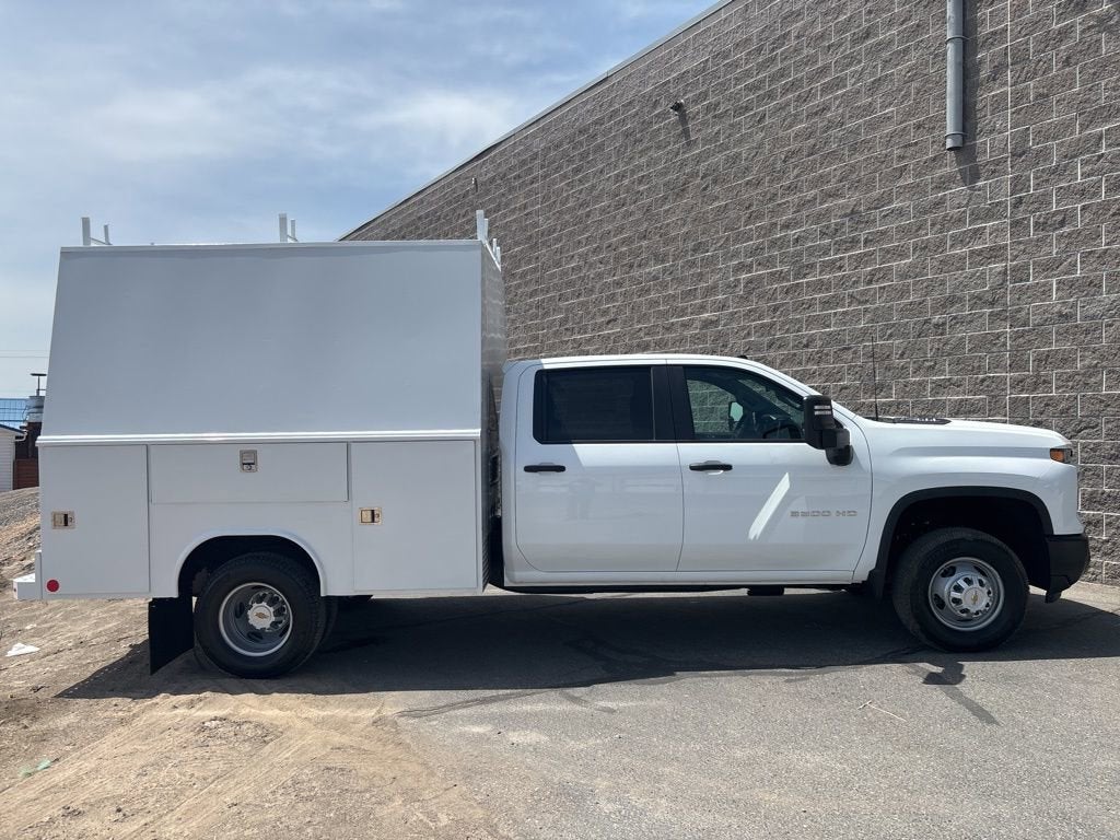 2025 Chevrolet Silverado 3500 HD Chassis Cab Work Truck