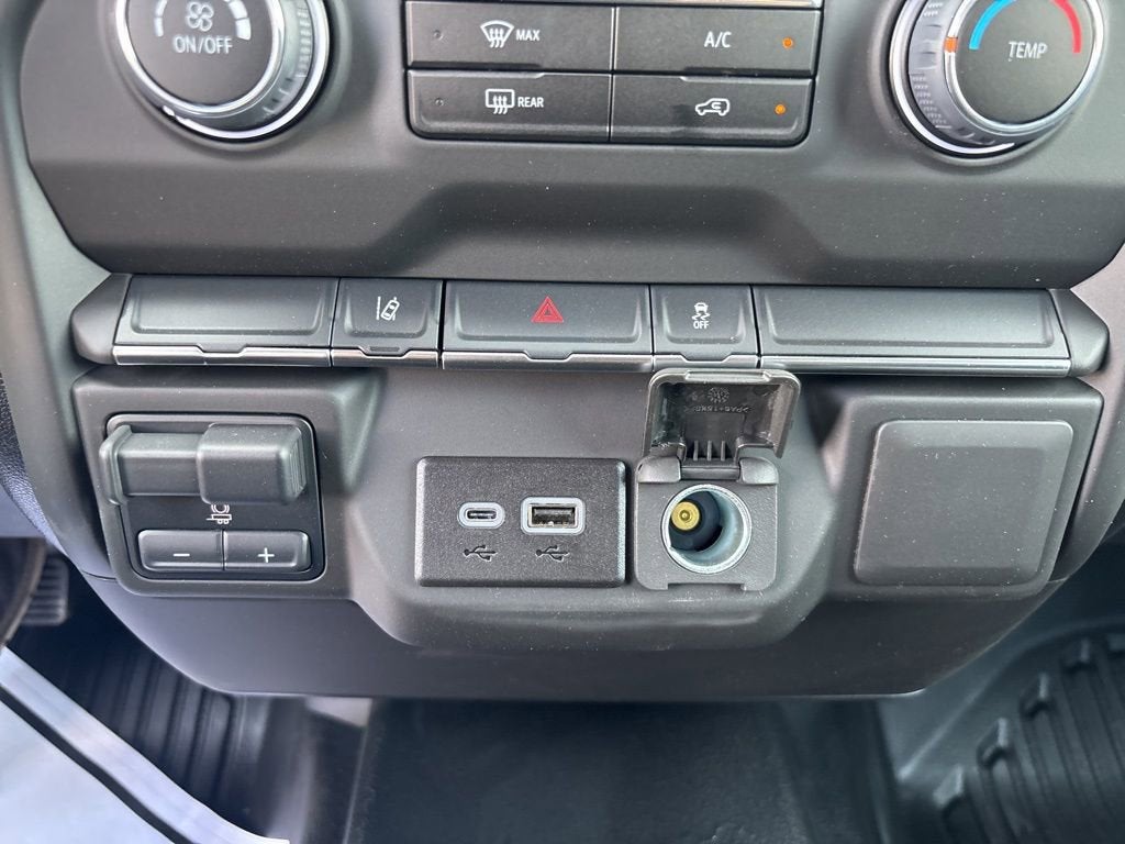 2025 Chevrolet Silverado 3500 HD Chassis Cab Work Truck