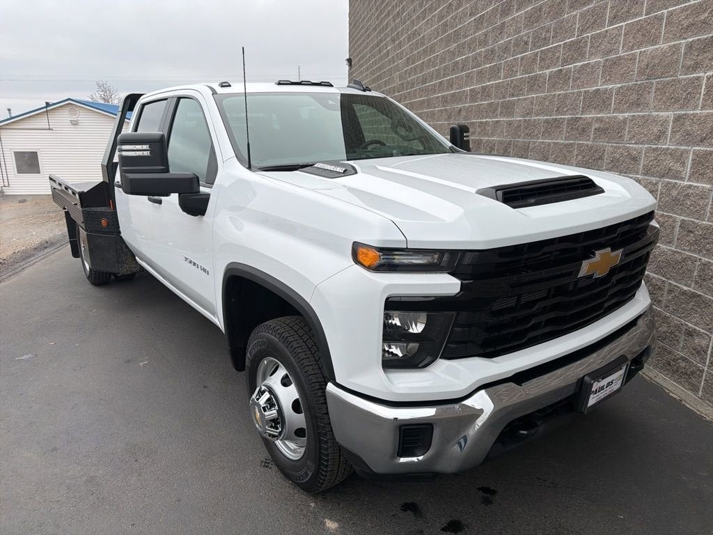 2025 Chevrolet Silverado 3500 HD Chassis Cab Work Truck