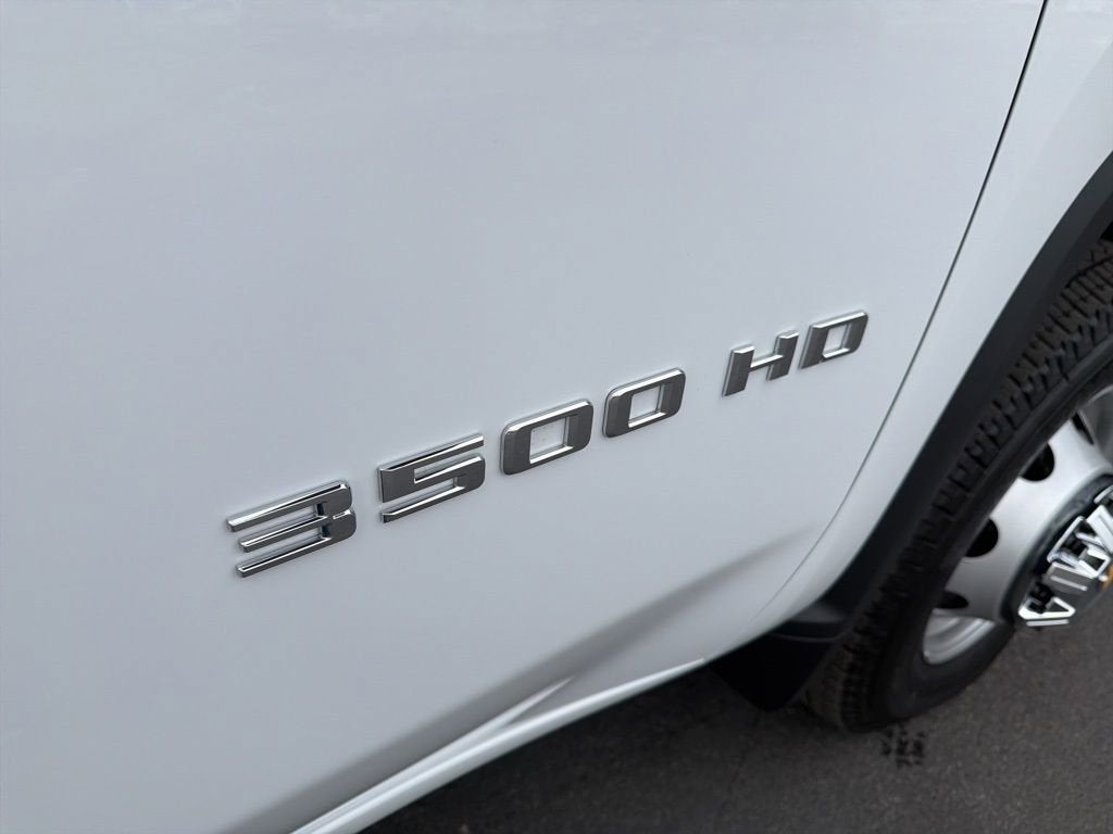 2025 Chevrolet Silverado 3500 HD Chassis Cab Work Truck