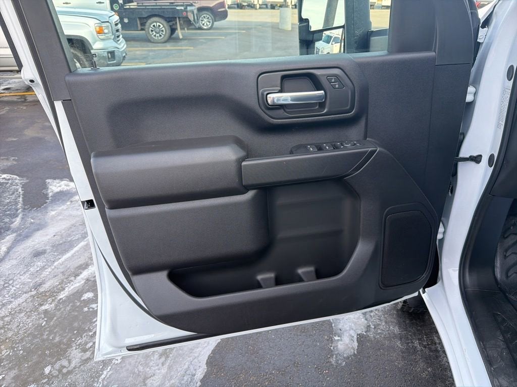 2025 Chevrolet Silverado 3500 HD Chassis Cab Work Truck