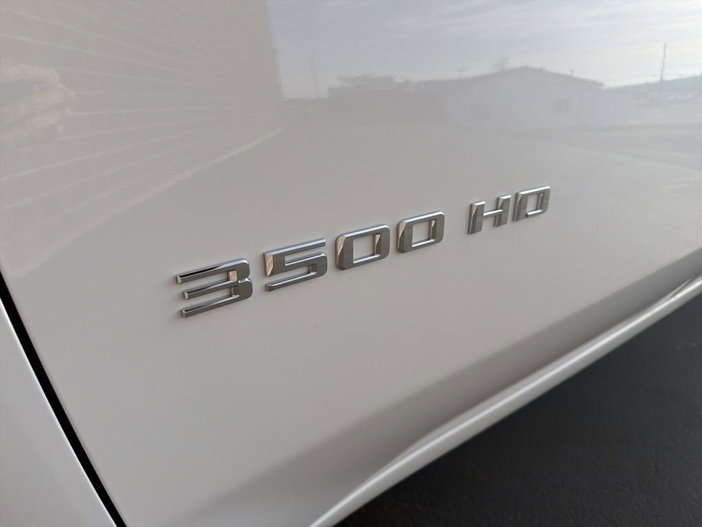 2025 Chevrolet Silverado 3500 HD Chassis Cab Work Truck