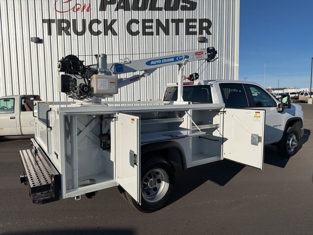 2025 Chevrolet Silverado 3500 HD Chassis Cab Work Truck