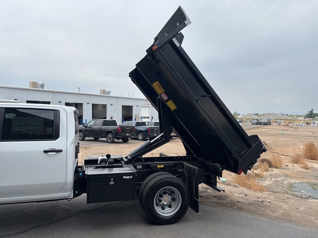 2025 Chevrolet Silverado 3500 HD Chassis Cab Work Truck