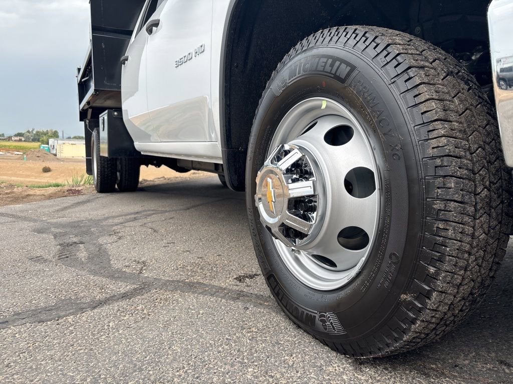 2025 Chevrolet Silverado 3500 HD Chassis Cab Work Truck