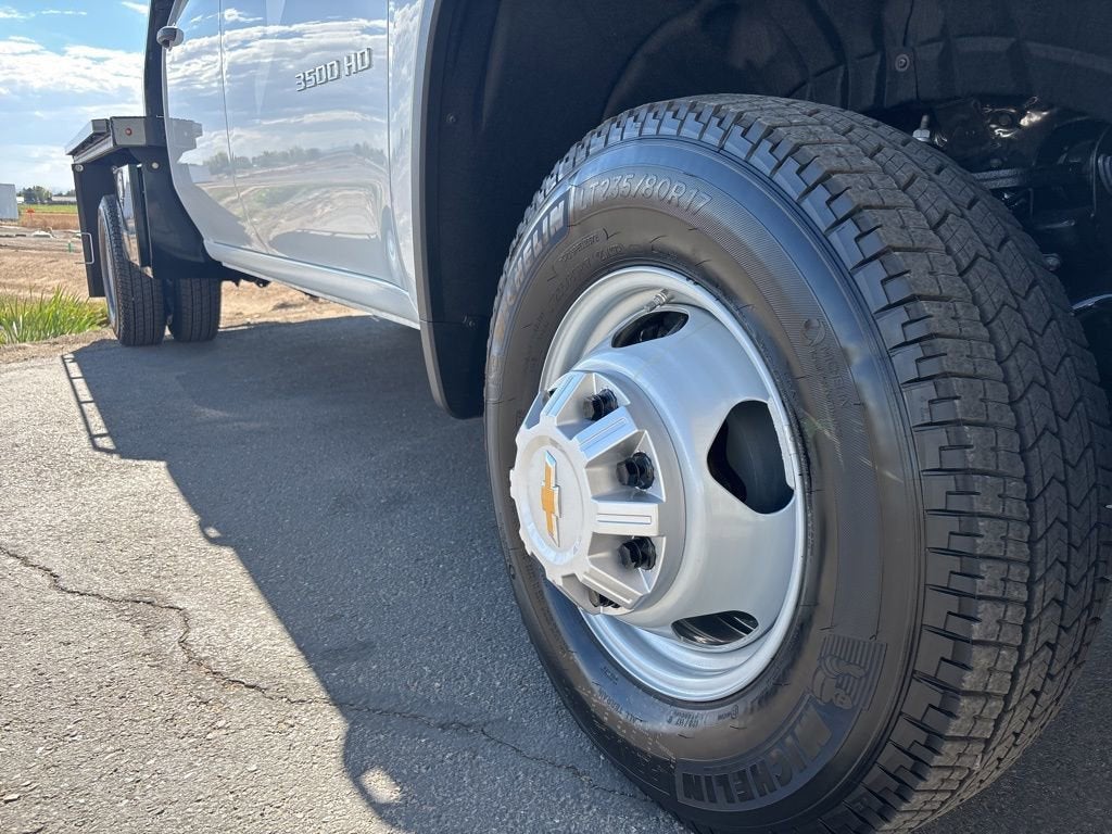 2025 Chevrolet Silverado 3500 HD Chassis Cab Work Truck