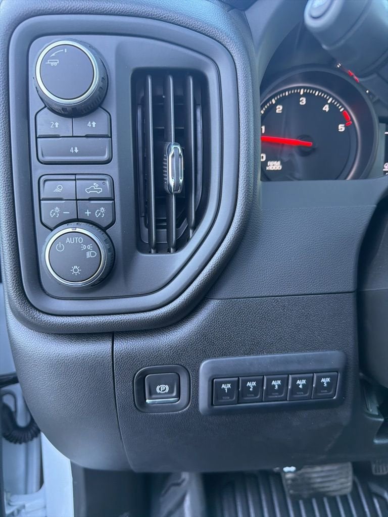 2025 Chevrolet Silverado 3500 HD Chassis Cab Work Truck