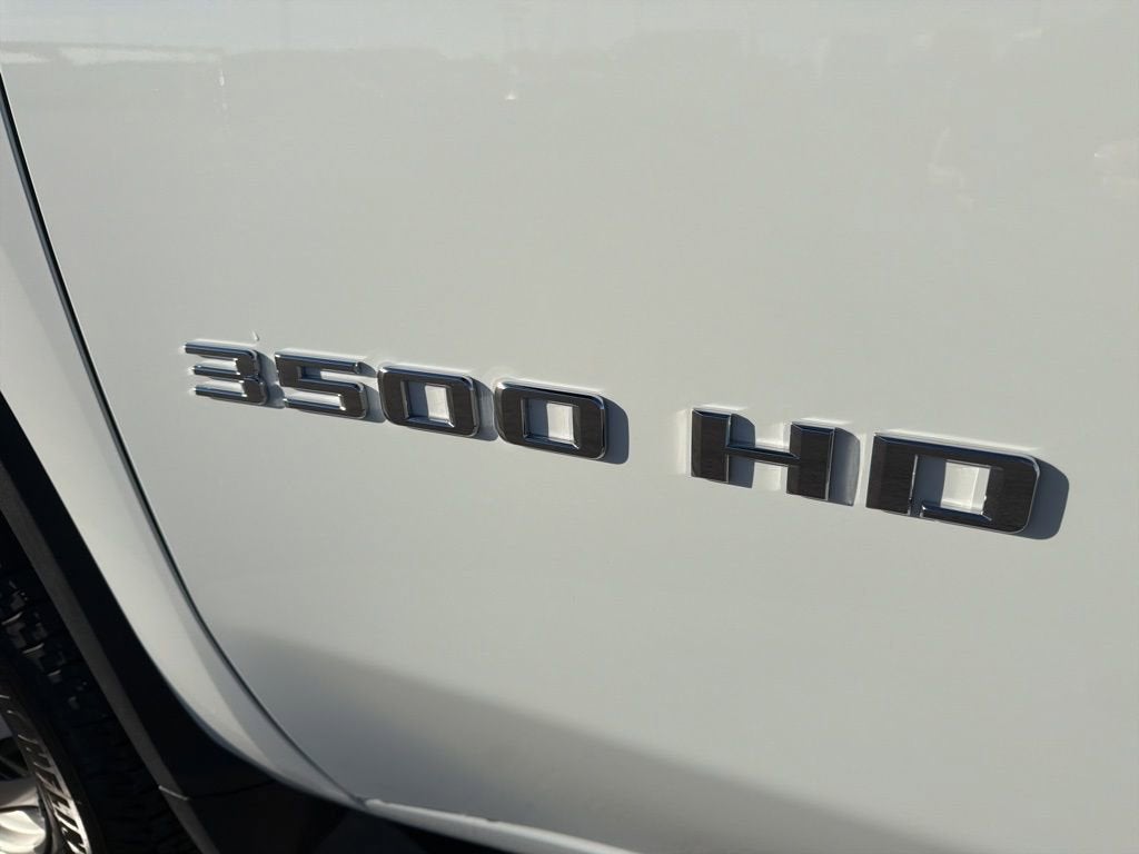 2025 Chevrolet Silverado 3500 HD Chassis Cab Work Truck