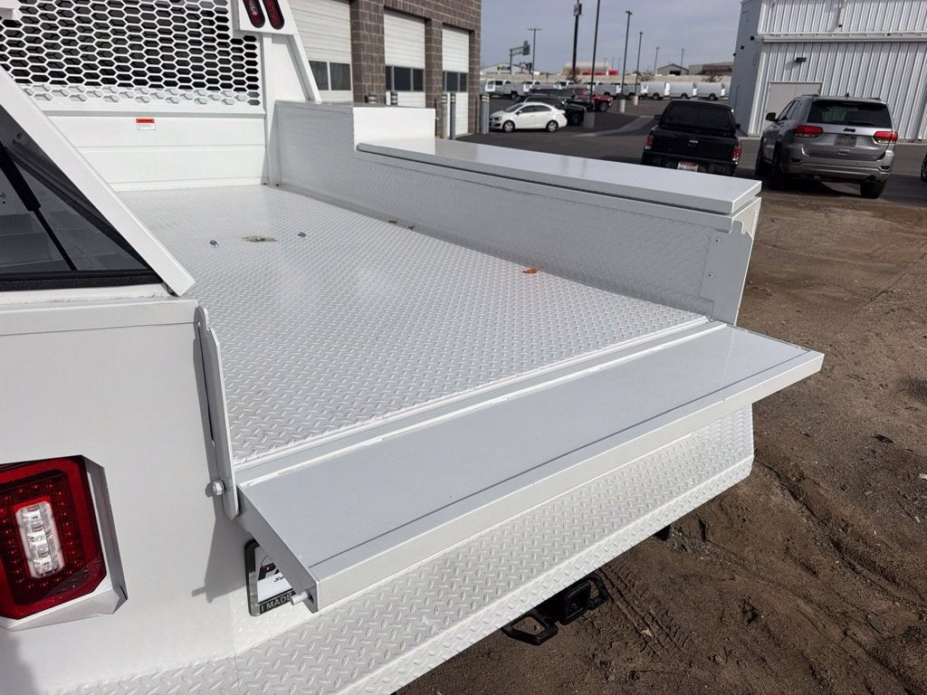 2026 Chevrolet Silverado 3500 HD Chassis Cab LT