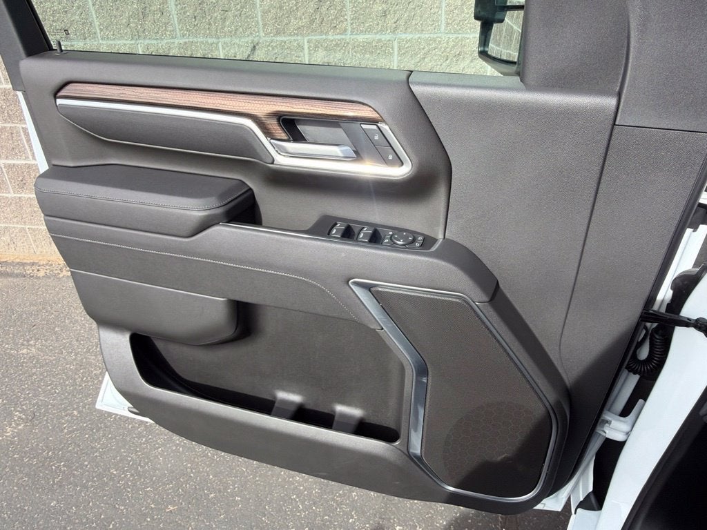2026 Chevrolet Silverado 3500 HD Chassis Cab LT