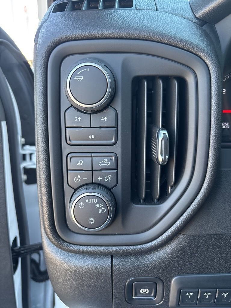 2025 Chevrolet Silverado 3500 HD WT