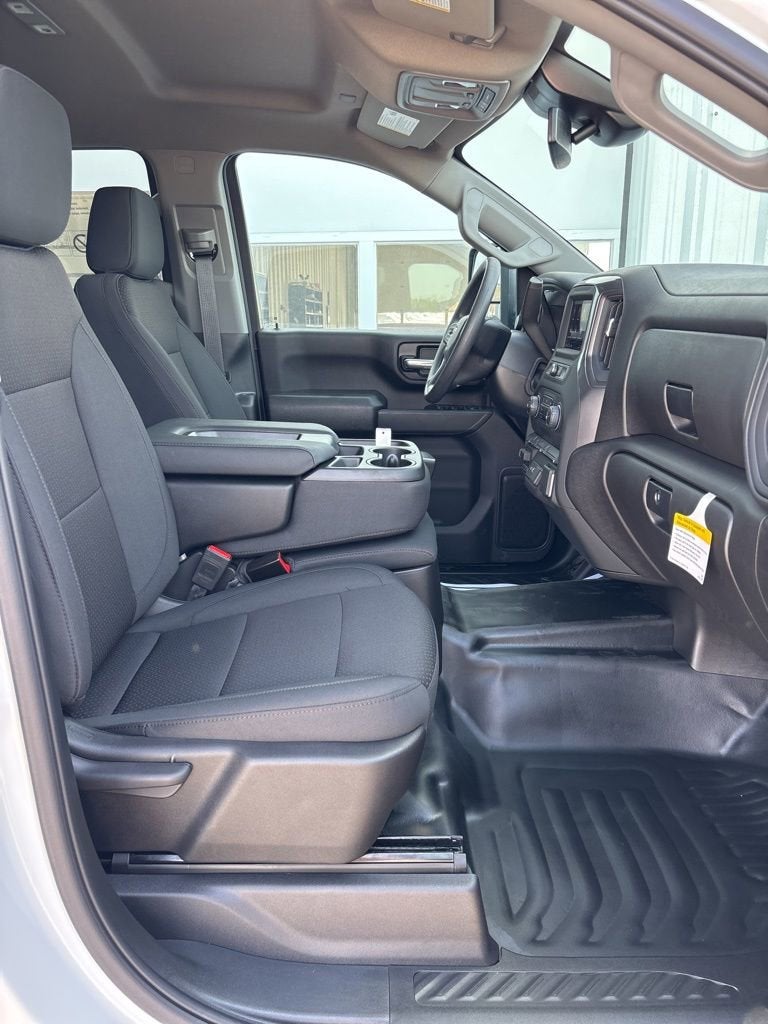 2025 Chevrolet Silverado 3500 HD WT