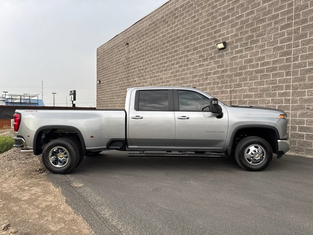 2026 Chevrolet Silverado 3500 HD LT DRW