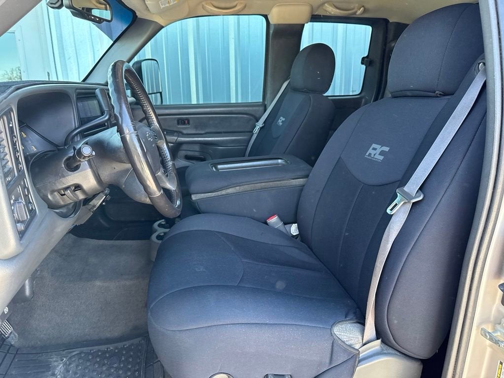 2005 Chevrolet Silverado 2500 HD LS