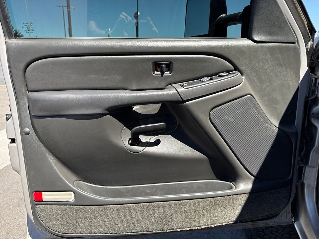 2005 Chevrolet Silverado 2500 HD LS