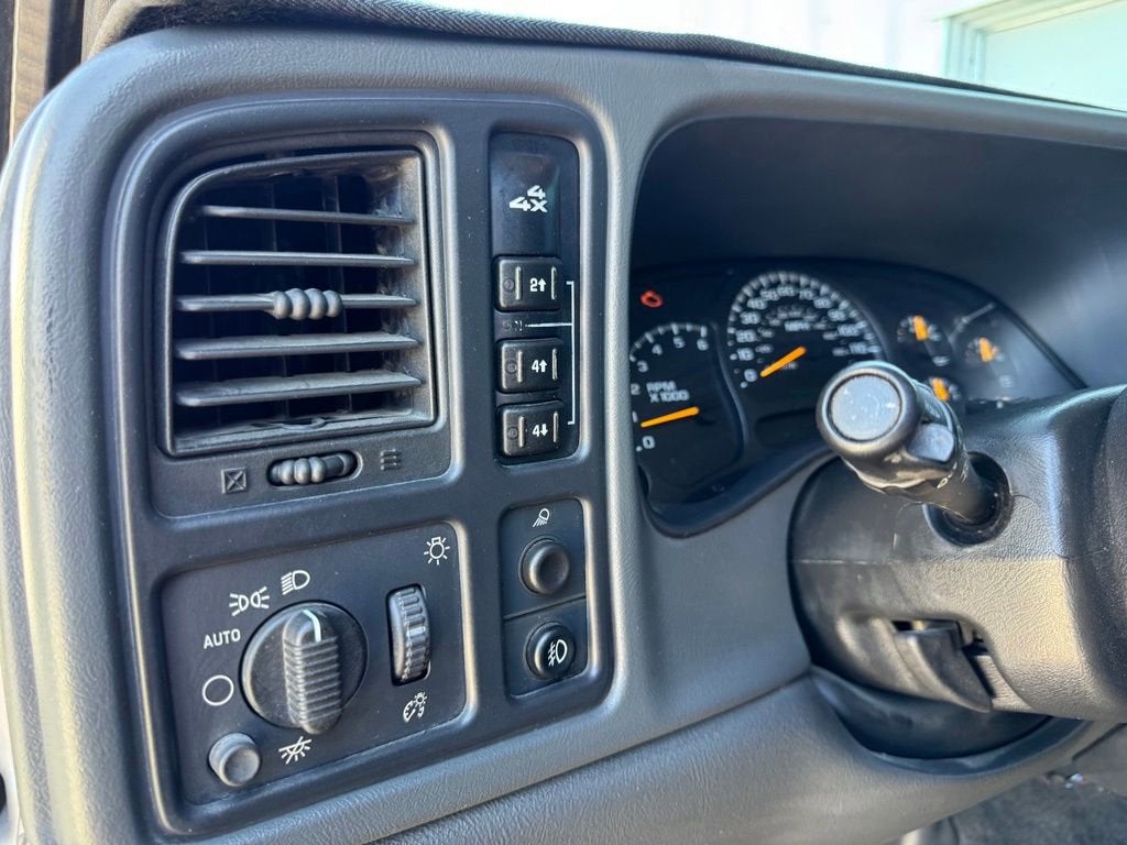 2005 Chevrolet Silverado 2500 HD LS